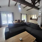 2025 Reno 2-bed Escape W Pool Min To Golfcources 度假居