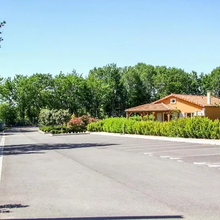 Charming 2-bed House In Les Forges With Pool