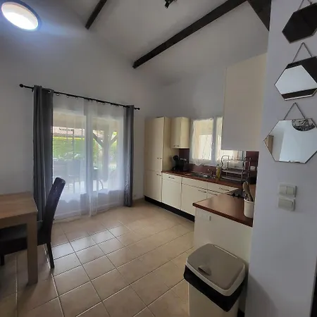 2025 Reno 2-bed Escape W Pool Min To Golfcources Les Forges (Deux-Sevres)